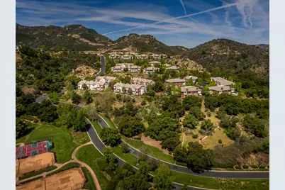 2478 Swanfield Court, Thousand Oaks, CA 91361 - Photo 5