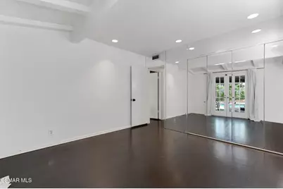 22438 Venido Road, Woodland Hills, CA 91364 - Photo 13