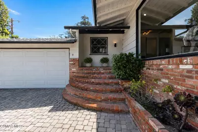 22438 Venido Road, Woodland Hills, CA 91364 - Photo 29