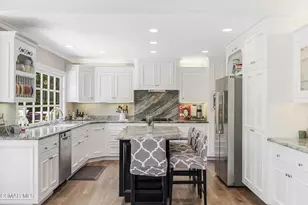 1040 Finrod Ct, Westlake Village, CA 91361 - Photo 15