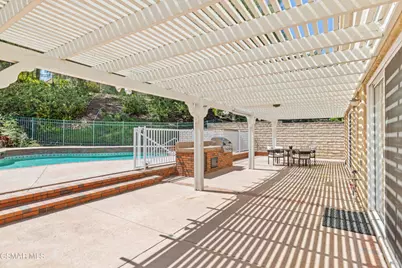 205 Clevenger Avenue, Simi Valley, CA 93065 - Photo 27