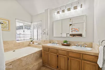 205 Clevenger Avenue, Simi Valley, CA 93065 - Photo 19