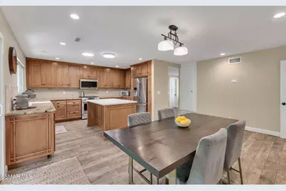 62 Lucero Street, Thousand Oaks, CA 91360 - Photo 9