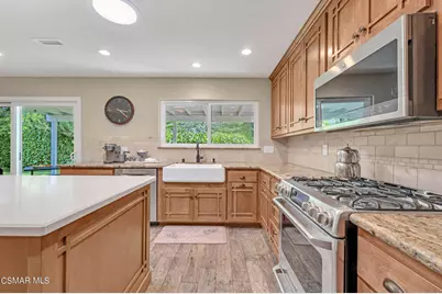 62 Lucero Street, Thousand Oaks, CA 91360 - Photo 5