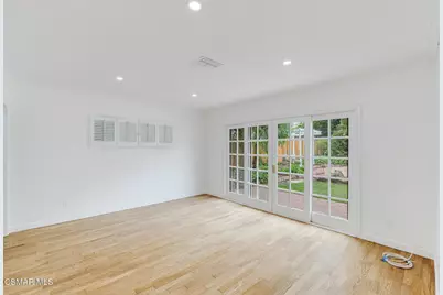 20550 De Forest Street, Woodland Hills, CA 91364 - Photo 11