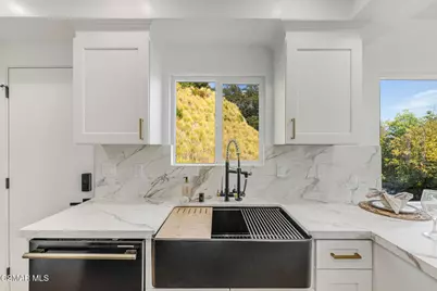 8655 Appian Way, Los Angeles, CA 90046 - Photo 17