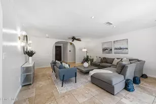897 Old Farm Rd, Thousand Oaks, CA 91360 - Photo 11