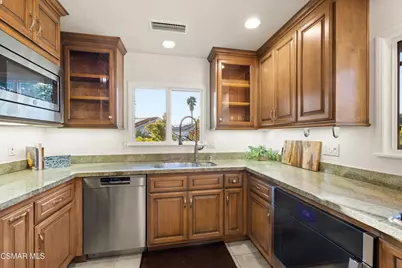 121 Windsong Street, Thousand Oaks, CA 91360 - Photo 9