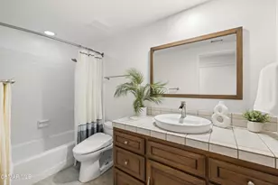 121 Windsong St, Thousand Oaks, CA 91360 - Photo 19