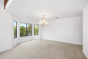 5627 Middle Crest Dr, Agoura Hills, CA 91301 - Photo 9