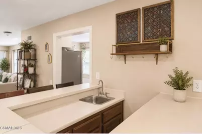 12564 Spring Creek Road, Moorpark, CA 93021 - Photo 9