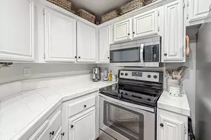 5837 Oak Bend Ln, Oak Park, CA 91377 - Photo 11