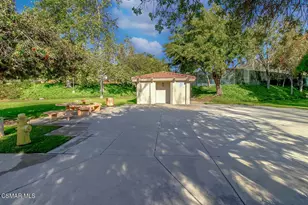 5837 Oak Bend Ln, Oak Park, CA 91377 - Photo 53