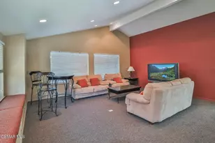 5837 Oak Bend Ln, Oak Park, CA 91377 - Photo 31