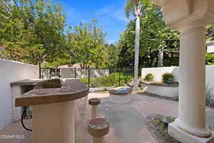 1048 Mountain Oak Pl, Newbury Park, CA 91320 - Photo 31