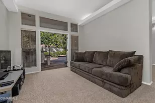 1048 Mountain Oak Pl, Newbury Park, CA 91320 - Photo 11