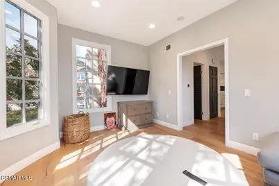 2442 Swanfield Court, Westlake Village, CA 91361 - Photo 23