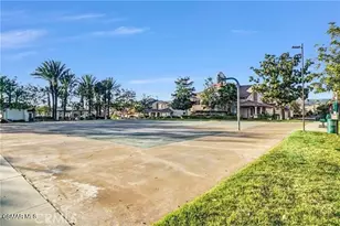 385 Owls Cove Ln, Simi Valley, CA 93065 - Photo 33