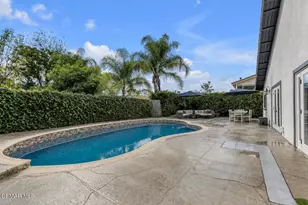 2854 E Sierra Dr, Thousand Oaks, CA 91362 - Photo 25