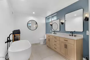 2854 E Sierra Dr, Thousand Oaks, CA 91362 - Photo 9