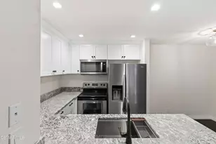1182 Tivoli Ln, Simi Valley, CA 93065 - Photo 21
