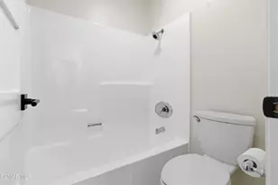 1182 Tivoli Ln, Simi Valley, CA 93065 - Photo 25