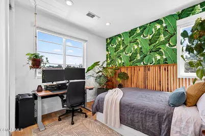 1135 N Commonwealth Avenue, Los Angeles, CA 90029 - Photo 25