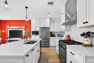 1135 N Commonwealth Ave, Los Angeles, CA 90029 - Photo 3