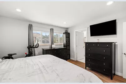 128 Bluefield Avenue, Newbury Park, CA 91320 - Photo 19
