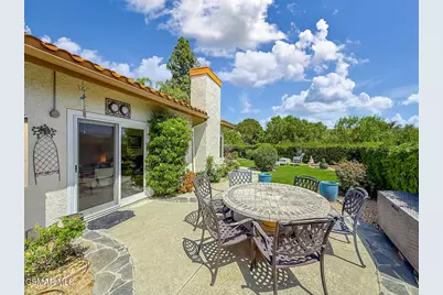 2805 Queens Way, Thousand Oaks, CA 91362 - Photo 25