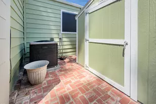 104 La Fortuna, Newbury Park, CA 91320 - Photo 47