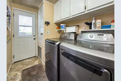 104 La Fortuna, Newbury Park, CA 91320 - Photo 33
