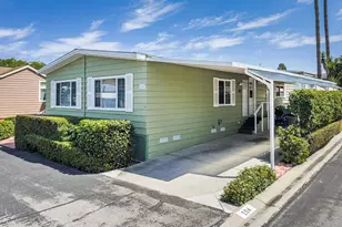104 La Fortuna, Newbury Park, CA 91320 - Photo 3