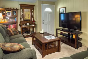 104 La Fortuna, Newbury Park, CA 91320 - Photo 9