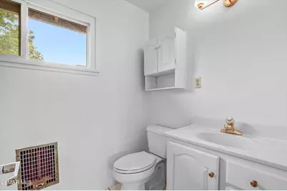 17247 Donmetz Street, Granada Hills, CA 91344 - Photo 15