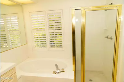 327 Savoy Court, Oak Park, CA 91377 - Photo 27