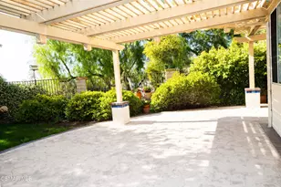 327 Savoy Ct, Oak Park, CA 91377 - Photo 41