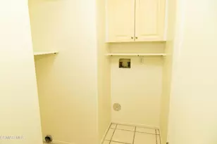 327 Savoy Ct, Oak Park, CA 91377 - Photo 39