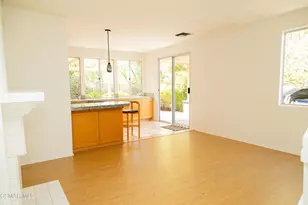 327 Savoy Ct, Oak Park, CA 91377 - Photo 13