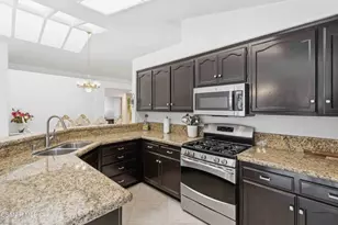 15497 Mallory Ct, Moorpark, CA 93021 - Photo 13