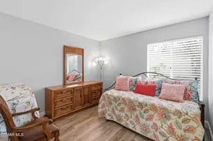 15497 Mallory Ct, Moorpark, CA 93021 - Photo 21