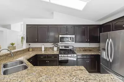 15497 Mallory Court, Moorpark, CA 93021 - Photo 13