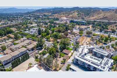 1835 Los Feliz Drive, Thousand Oaks, CA 91362 - Photo 31