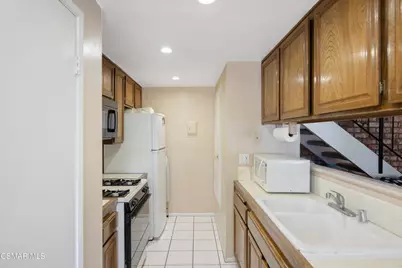 5957 Nelda Street #3, Simi Valley, CA 93063 - Photo 7