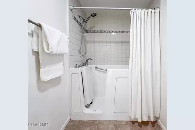744 Woodlawn Drive, Thousand Oaks, CA 91360 - Photo 41