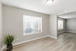 569 Spring Rd, Moorpark, CA 93021 - Photo 9