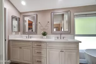 18935 Granada Cir, Porter Ranch, CA 91326 - Photo 23