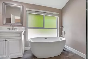 18935 Granada Cir, Porter Ranch, CA 91326 - Photo 25