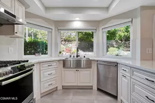18935 Granada Cir, Porter Ranch, CA 91326 - Photo 5