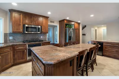 12048 Silver Crest Street, Moorpark, CA 93021 - Photo 5